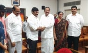 'సైరా' మూవీ పై ఉప రాష్ట్రపతి వెంకయ్య సంచలన కామెంట్స్....!!